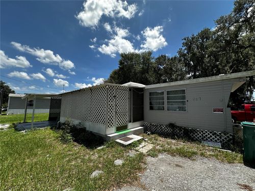 817 Parks St, Wildwood, FL, 34785-7943 | Card Image