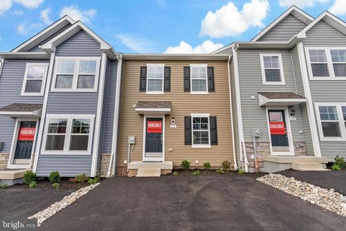 155 Holstein Dr, HANOVER, PA, 17331-8044 | Card Image