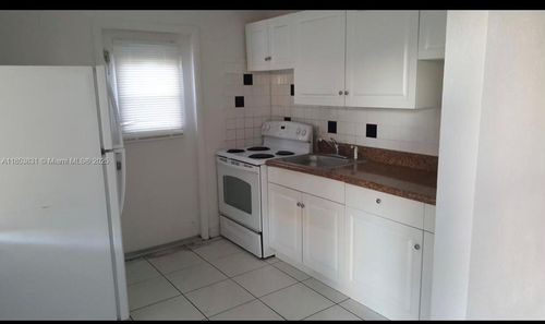 1548 Nw 3rd Ter, Pompano Beach, FL, 33060-5402 | Card Image