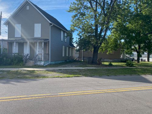 207 Chicago St, Michigan City, IN, 46360-4022 | Card Image