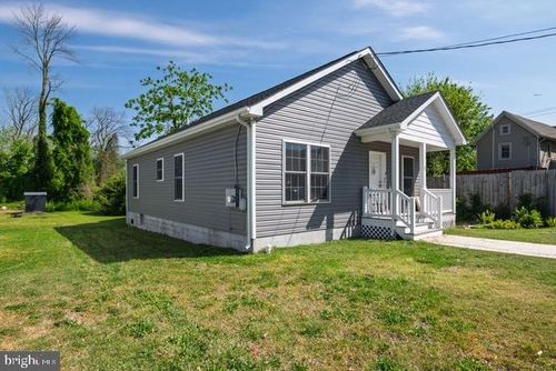 5 W High St, SEAFORD, DE, 19973-4127 | Card Image