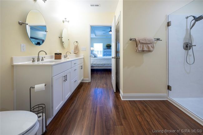 Great flow of main full bath to main bedroom | Image 38