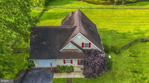 410 Counterfeit Way, Bunker Hill, WV, 25413-3516 | Card Image