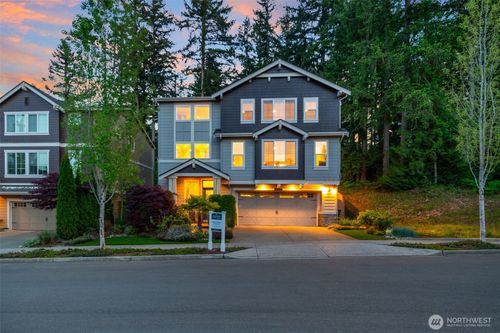 23331 Se 4th Pl, Sammamish, WA, 98074-7370 | Card Image