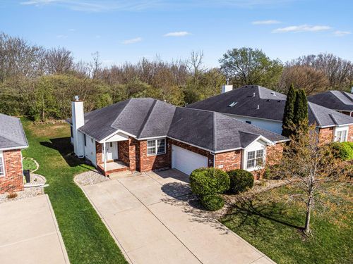 1040 Stillwater Pkwy, Crown Point, IN, 46307-5090 | Card Image