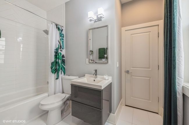 APT-3N - 4220 S Ellis Ave, Condo with 3 bedrooms, 3 bathrooms and 1 parking in CHICAGO IL | Image 9