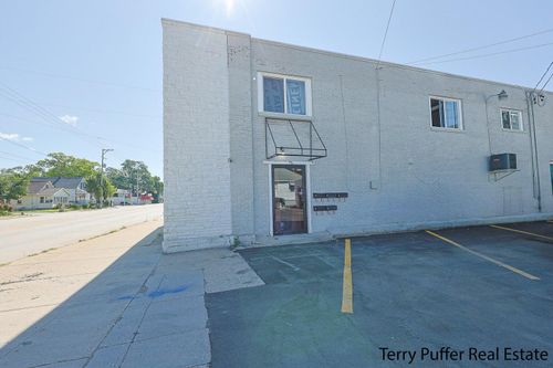 suite-a-851 W Laketon Ave, Muskegon, MI, 49441-2975 | Card Image