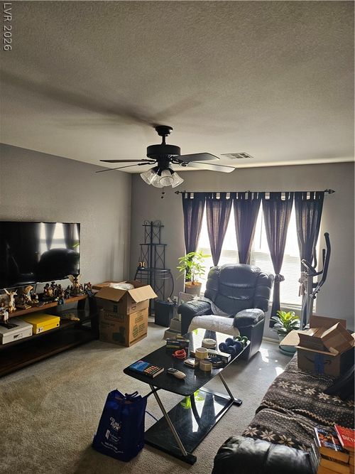 4212 N Walnut Glen Drive, Las Vegas, NV, 89115 | Card Image