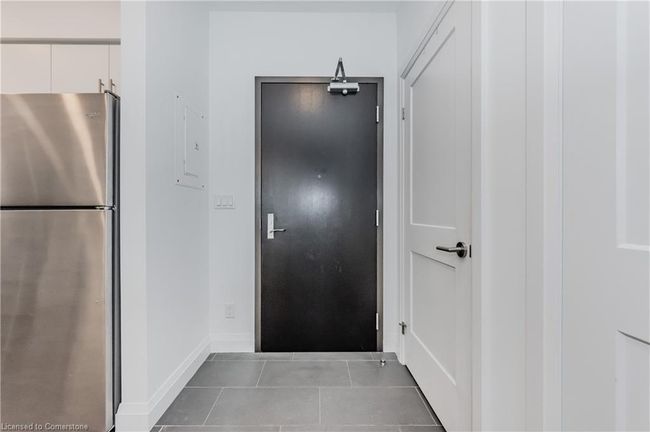 210 - 399 Queen St S, House attached with 1 bedrooms, 1 bathrooms and 1 parking in Kitchener ON | Image 10