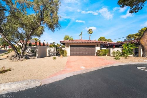 4211 Flamingo Crest Dr, Las Vegas, NV, 89121-5228 | Card Image