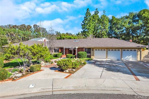 1559 N Mustang Ave, Orange, CA, 92869-1733 | Card Image