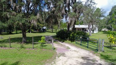 1290 Ne 123rd Avenue, House other with 3 bedrooms, 2 bathrooms and 2 parking in Williston FL | Image 3