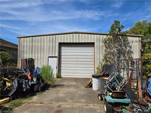 104 Mitchell St, Archdale, NC, 27263-2834 | Card Image