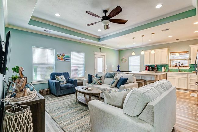 978 Seadrift Dr, House other with 3 bedrooms, 2 bathrooms and null parking in Crystal Beach TX | Image 21