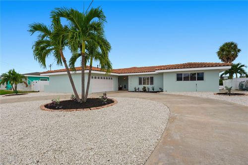 1391 Sea Gull Dr S, St Petersburg, FL, 33707-3833 | Card Image