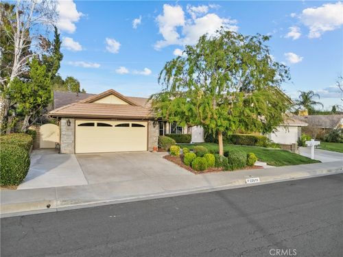 22619 Oxford Ln, Saugus, CA, 91350-3023 | Card Image