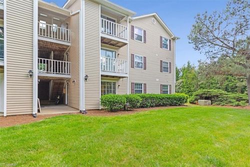 b-5627 Hornaday Road, Greensboro, NC, 27409 | Card Image