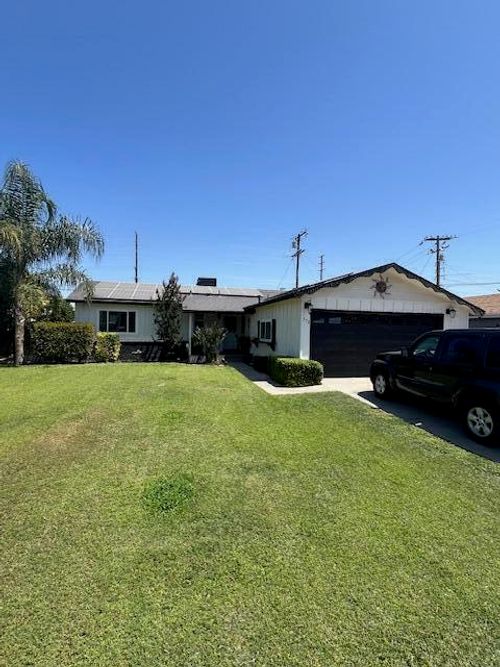 572 Dexter Ave Avenue, Porterville, CA, 93257 | Card Image