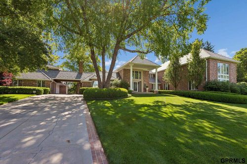 843 S 96th St, Omaha, NE, 68114-4919 | Card Image