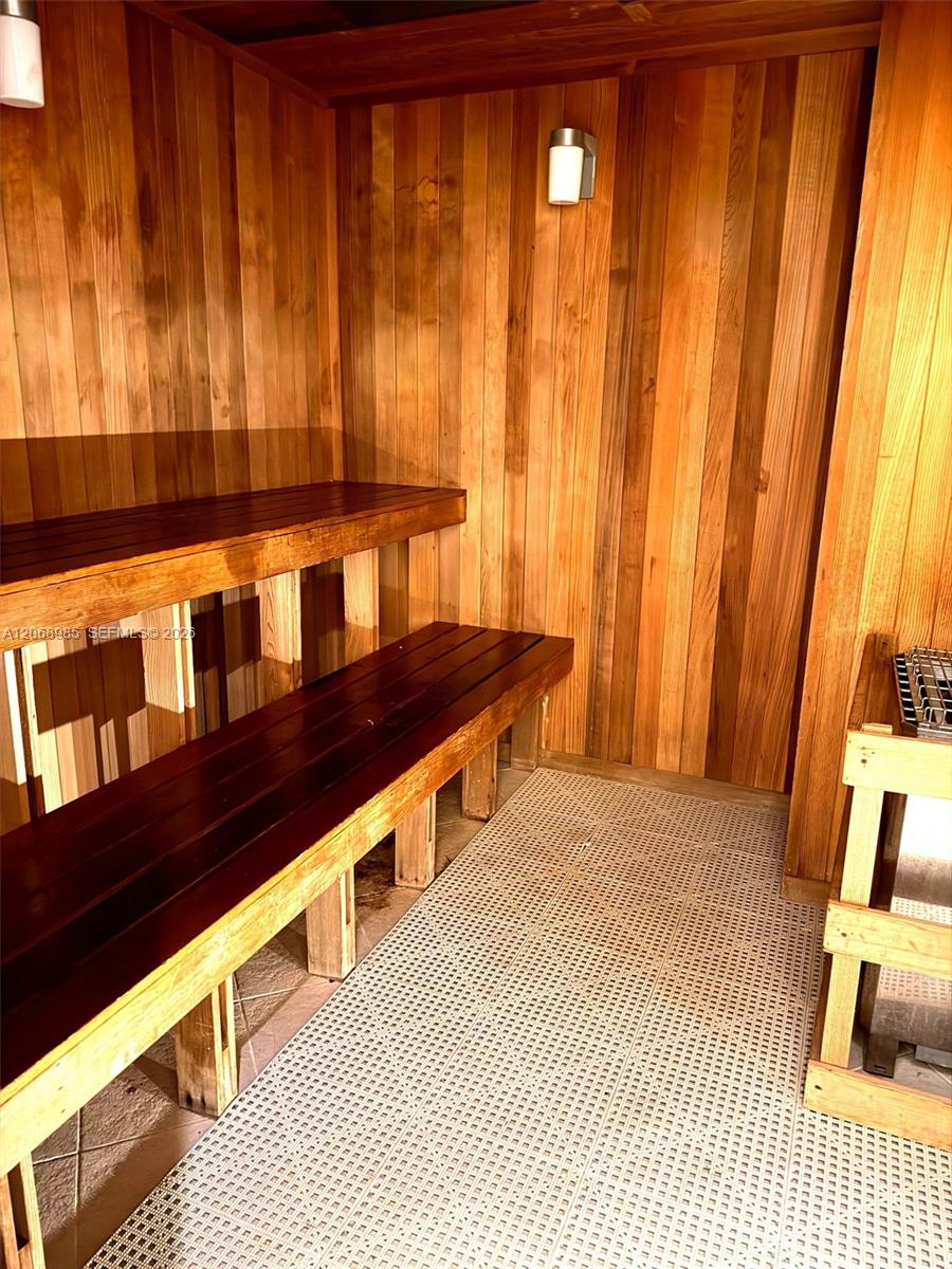 Residential Lease in Miami
