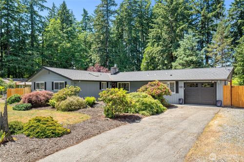 4997 Sandra Ln Ne, Bremerton, WA, 98311-2527 | Card Image