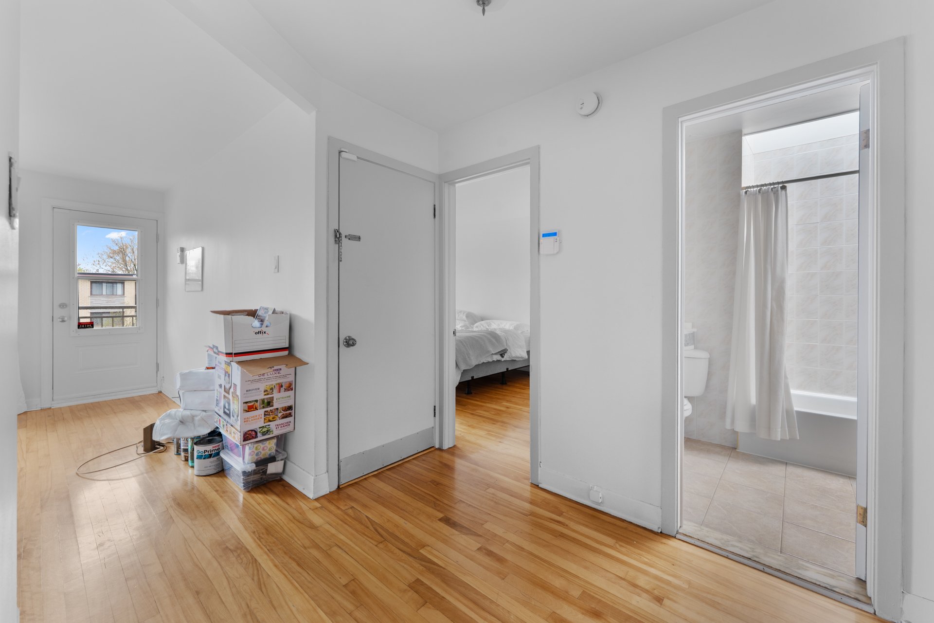 Residential Lease in Montréal (Anjou) 2
