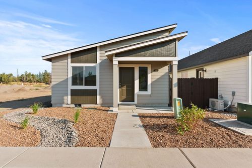 156-4115 Sw Obsidian Ave, Redmond, OR, 97756-8165 | Card Image