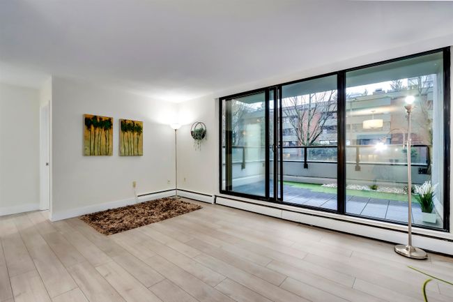 202 - 1330 Harwood Street, Condo with 2 bedrooms, 1 bathrooms and 1 parking in Vancouver BC | Image 5