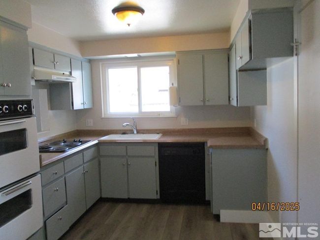 421 Parkview Ave, House other with 3 bedrooms, 2 bathrooms and 2 parking in Winnemucca NV | Image 9