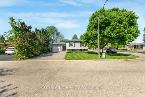 2 Pacer Court, Brantford, ON, N3P1N5 | Card Image