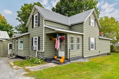 5 Jewett St, Swanton, VT, 05488-1415 | Card Image