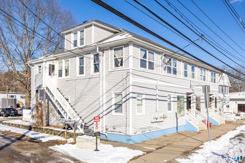 133 Providence St, Taftville, CT, 06380-1132 | Card Image