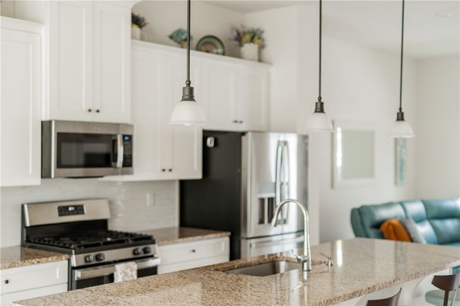 1001 Mohawk Ln, Townhouse with 3 bedrooms, 3 bathrooms and 2 parking in Mars PA | Image 18