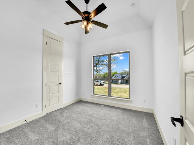 10016 Valley Oak Ct, House other with 5 bedrooms, 2 bathrooms and null parking in Springtown TX | Image 20