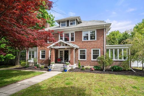 799 Commonwealth Ave, Newton, MA, 02459-1018 | Card Image