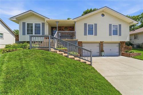 1903 N Lazy Branch Rd, Independence, MO, 64058-1241 | Card Image