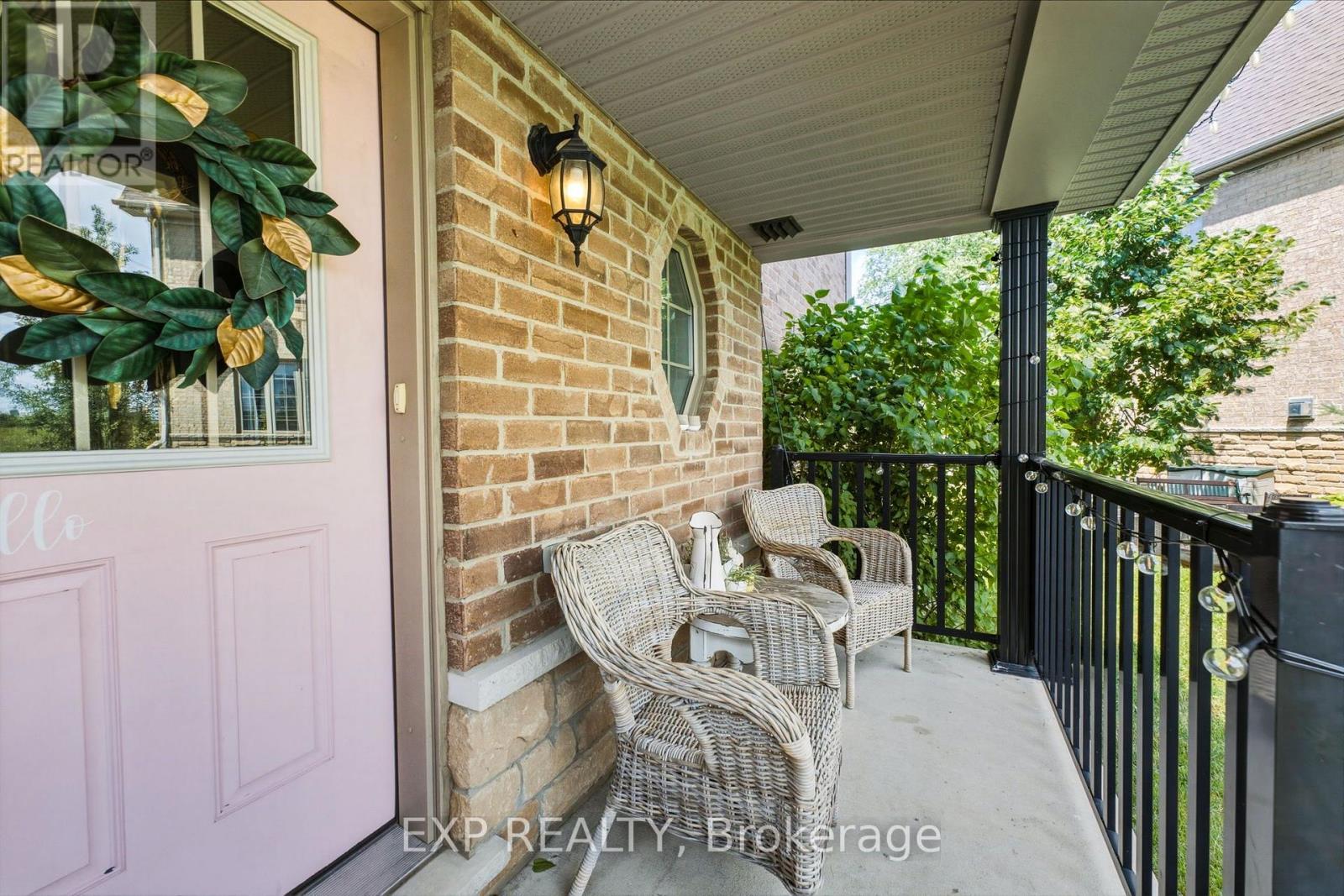 Residential in Georgina (Sutton & Jackson's Point) 5