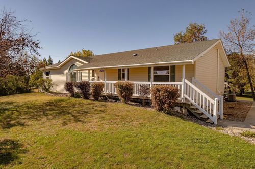 105 10th St Se, Glenwood, MN, 56334-9759 | Card Image