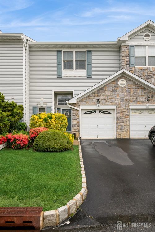 4 Linda Ct, Laurence Harbor, NJ, 08879-2918 | Card Image