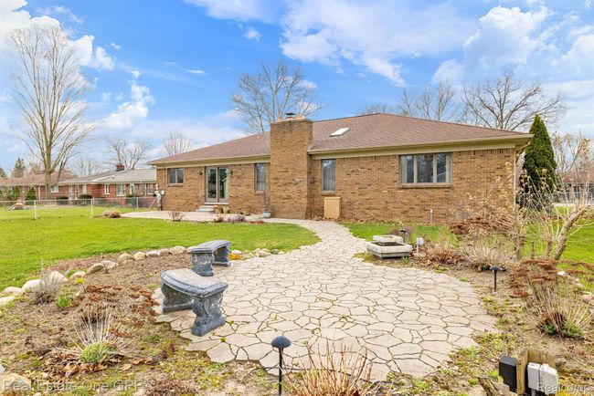 45484 Klingkammer St, House other with 3 bedrooms, 3 bathrooms and null parking in Utica MI | Image 46