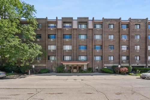 307-4623 N Chester Ave, Chicago, IL, 60656-4228 | Card Image