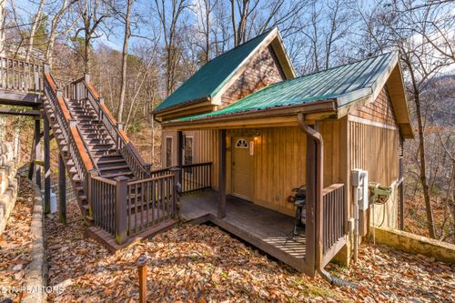 514 Laurel Mountain Rd, Gatlinburg, TN, 37738-5036 | Card Image