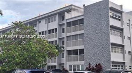 107a-215 Se 3rd Ave, Hallandale Beach, FL, 33009-5603 | Card Image