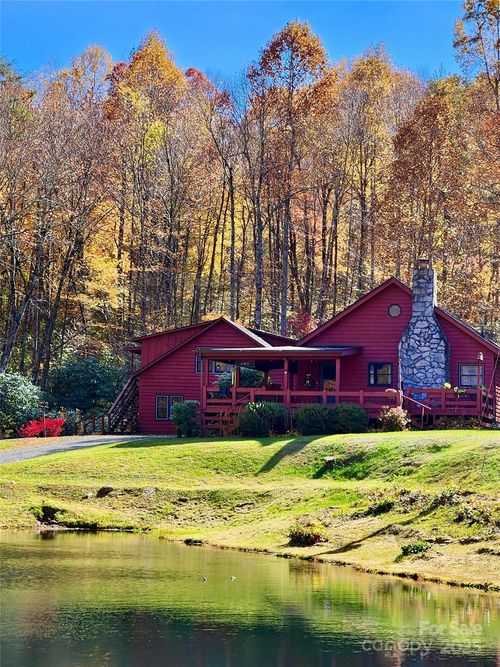 53 Chestnut Ridge Rd, Spruce Pine, NC, 28777-9177 | Card Image