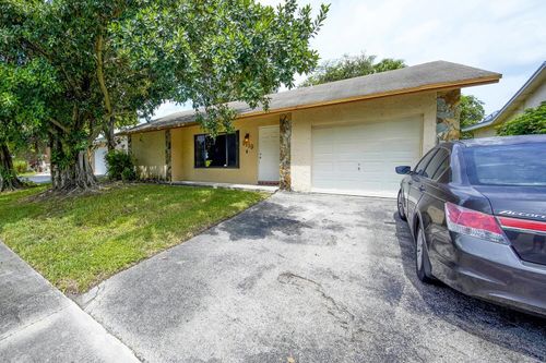 9119 Nw 32nd Mnr, Sunrise, FL, 33351-7205 | Card Image