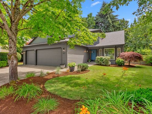 18001 Se 39th St, Vancouver, WA, 98683-8267 | Card Image