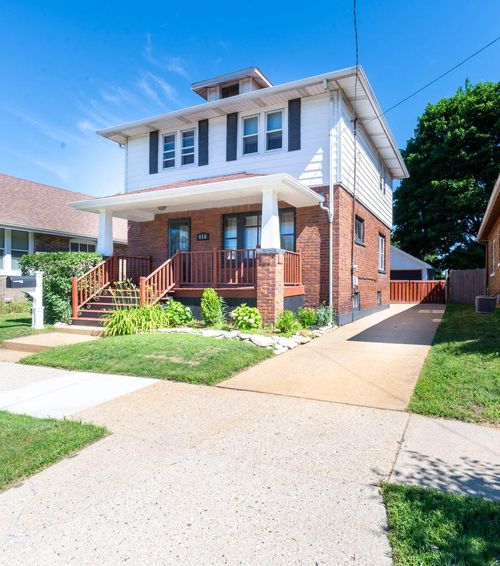 810 73rd Street, Kenosha, WI, 53143 | Card Image