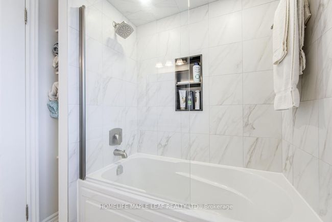 37 St Ave, House other with 4 bedrooms, 4 bathrooms and 4 parking in Bradford ON | Image 36