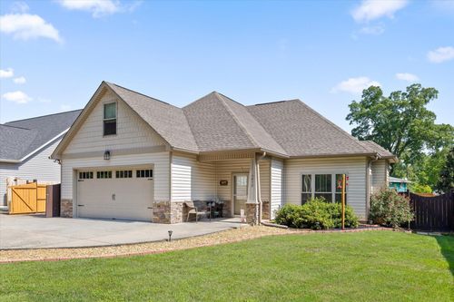 5979 Winding Ln, Hixson, TN, 37343-3677 | Card Image