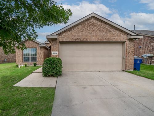 1514 Greenbrier Dr, Van Alstyne, TX, 75495-7079 | Card Image